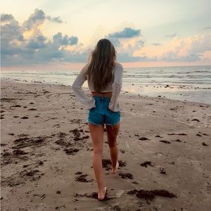 Meet your Posher, Avery